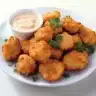crispy healthy chicken nuggets with dipping sauce